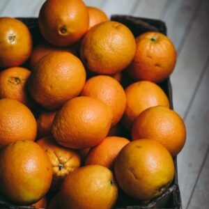bunch of orange fruits